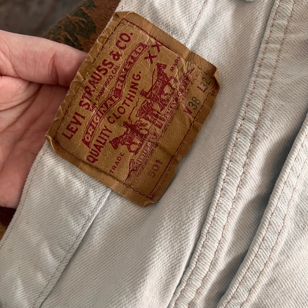 Vintage Levi’s Regular Fit -  38x32 👖 - Picture 3 of 7